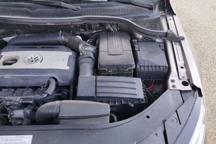 Used Volkswagen FAW-Volkswagen CC 2013 2.0 TSI Luxury Model Engine Bay Left