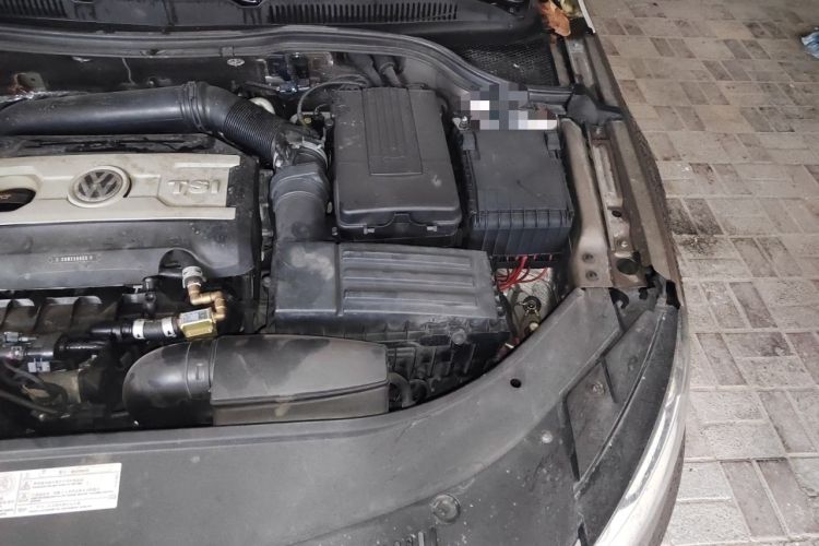 Used Volkswagen FAW-Volkswagen CC 2013 2.0 TSI Ultimate Model Engine Bay Left