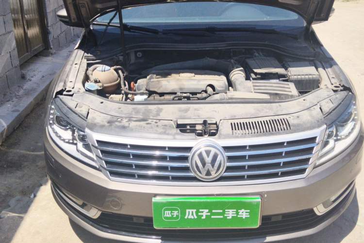 Used Volkswagen FAW-Volkswagen CC 2013 2.0 TSI Ultimate Model Engine Bay Right