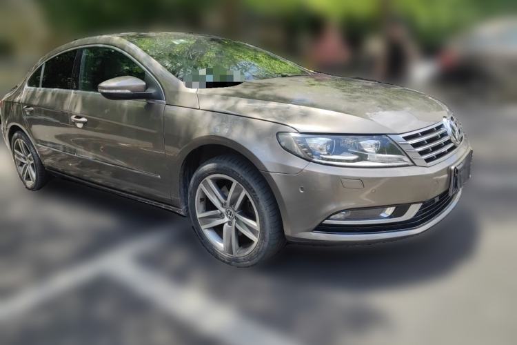 Used Volkswagen FAW-Volkswagen CC 2013 2.0 TSI Luxury Model Front Right 45 Deg