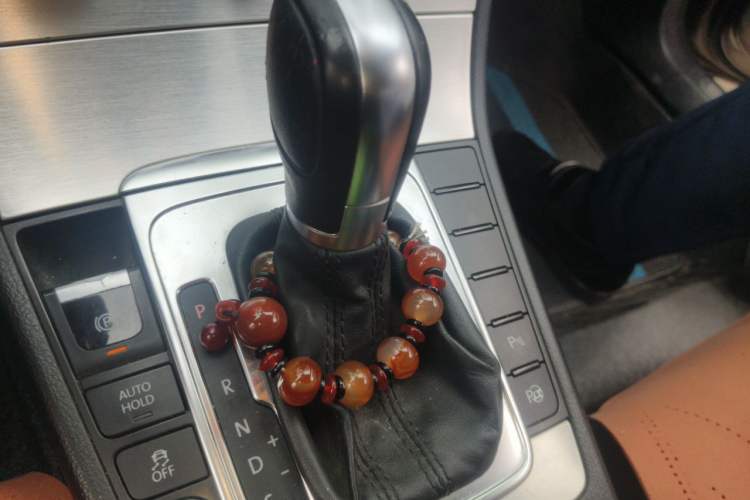 Used Volkswagen FAW-Volkswagen CC 2013 1.8TSI Luxury Model Gear Lever
