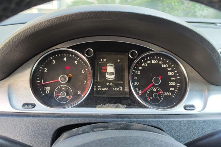 Used Volkswagen FAW-Volkswagen CC 2013 1.8TSI Luxury Model Instrument Cluster