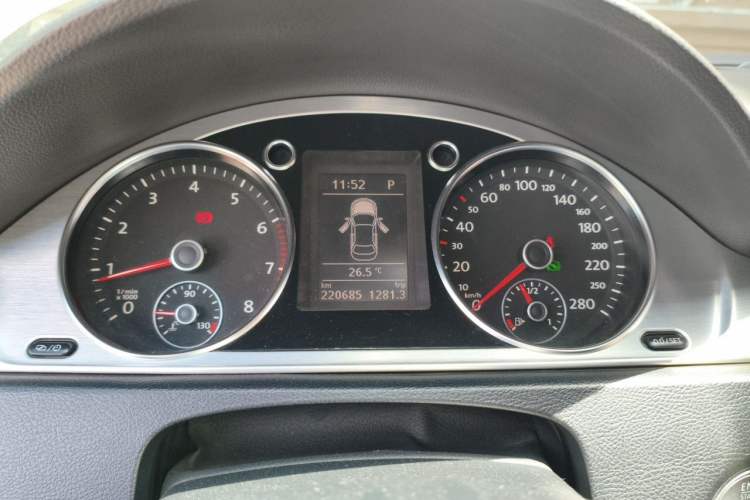 Used Volkswagen FAW-Volkswagen CC 2013 1.8TSI Prestige Model Instrument Cluster