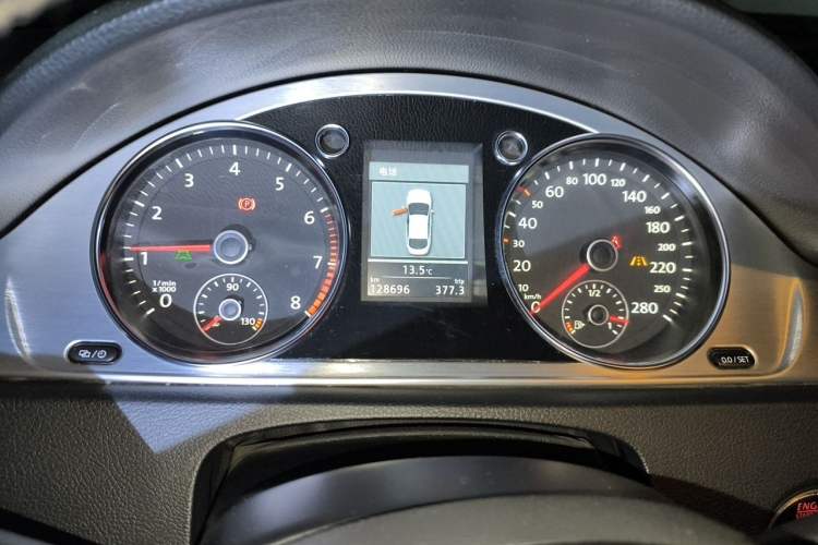 Used Volkswagen FAW-Volkswagen CC 2013 2.0 TSI Ultimate Model Instrument Cluster