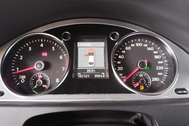 Used Volkswagen FAW-Volkswagen CC 2013 1.8TSI Luxury Model Instrument Cluster
