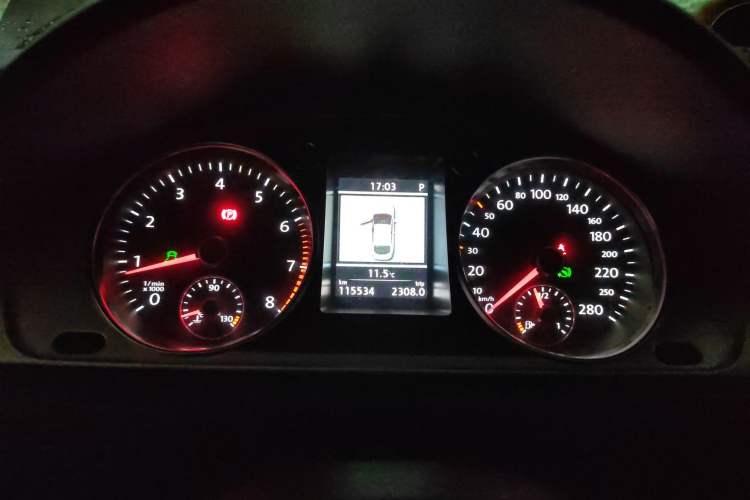 Used Volkswagen FAW-Volkswagen CC 2013 2.0 TSI Ultimate Model Instrument Cluster