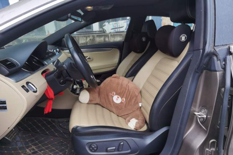 Used Volkswagen FAW-Volkswagen CC 2013 1.8TSI Prestige Model Left Front Seat