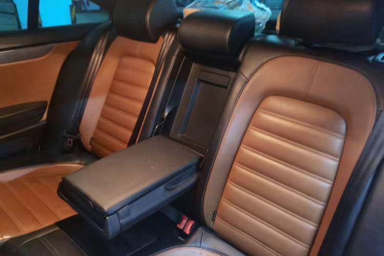 Used Volkswagen FAW-Volkswagen CC 2013 2.0 TSI Luxury Model Left Rear Seat