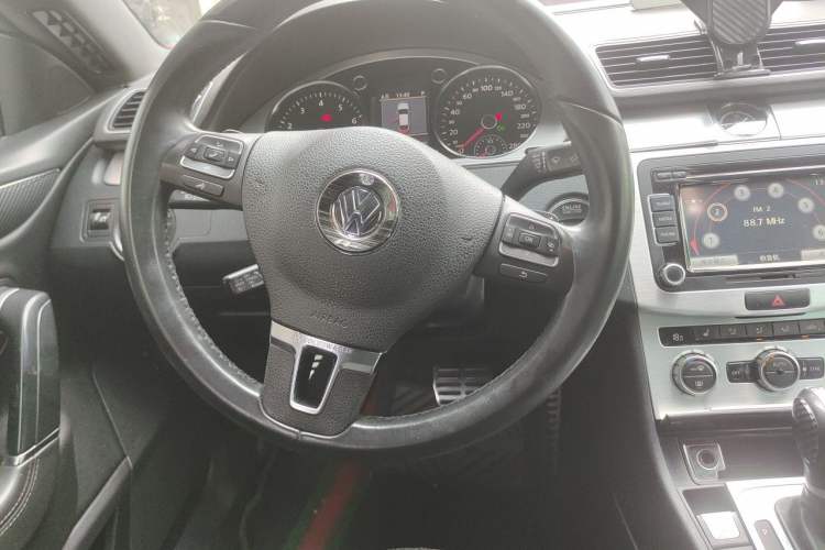 Used Volkswagen FAW-Volkswagen CC 2013 2.0 TSI Luxury Model Steering Wheel
