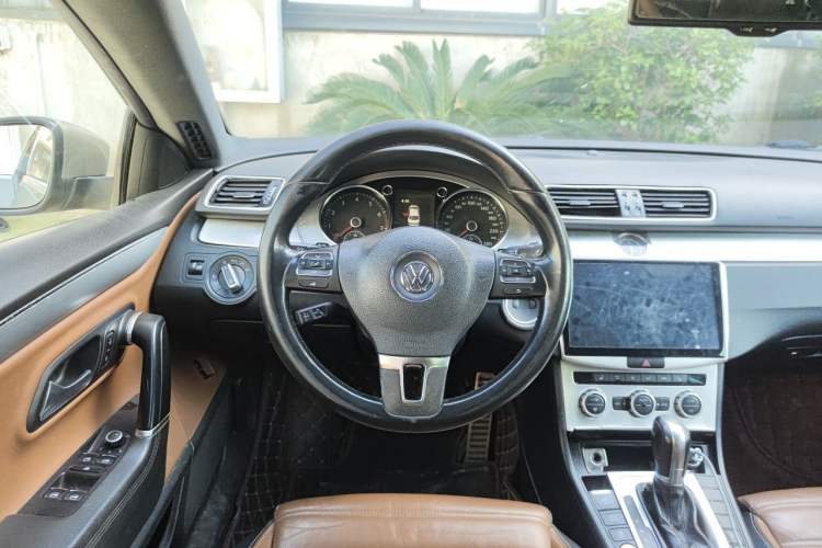 Used Volkswagen FAW-Volkswagen CC 2013 1.8TSI Luxury Model Steering Wheel