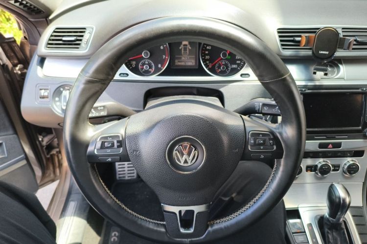 Used Volkswagen FAW-Volkswagen CC 2013 1.8TSI Prestige Model Steering Wheel