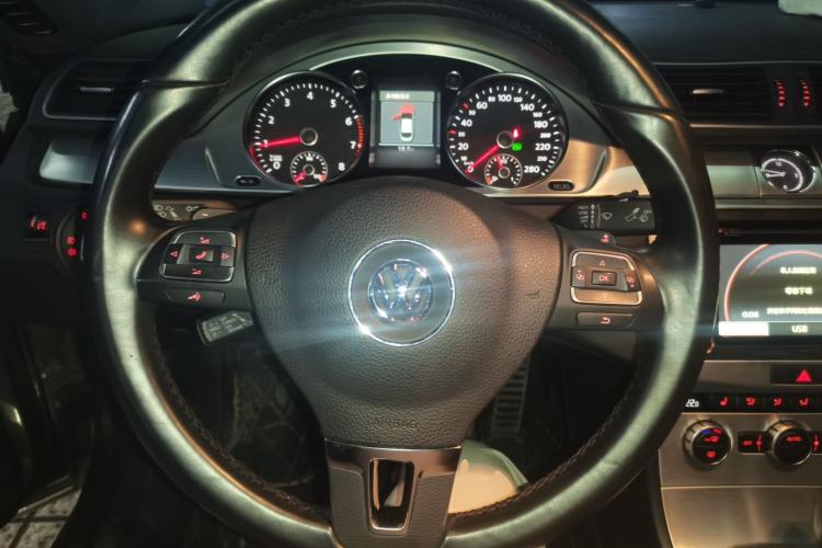 Used Volkswagen FAW-Volkswagen CC 2013 2.0 TSI Luxury Model Steering Wheel