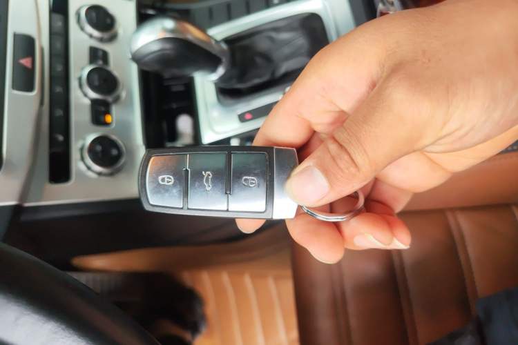 Used Volkswagen FAW-Volkswagen CC 2013 2.0 TSI Luxury Model Vehicle Key