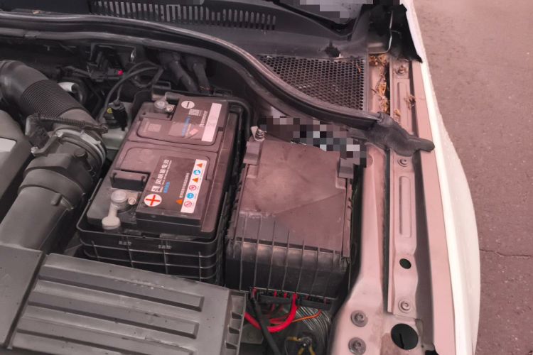 Used Volkswagen FAW-Volkswagen CC 2013 2.0 TSI Luxury Model Engine Bay Left