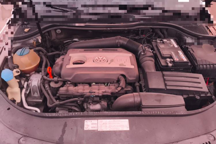 Used Volkswagen FAW-Volkswagen CC 2013 2.0 TSI Luxury Model Engine Bay