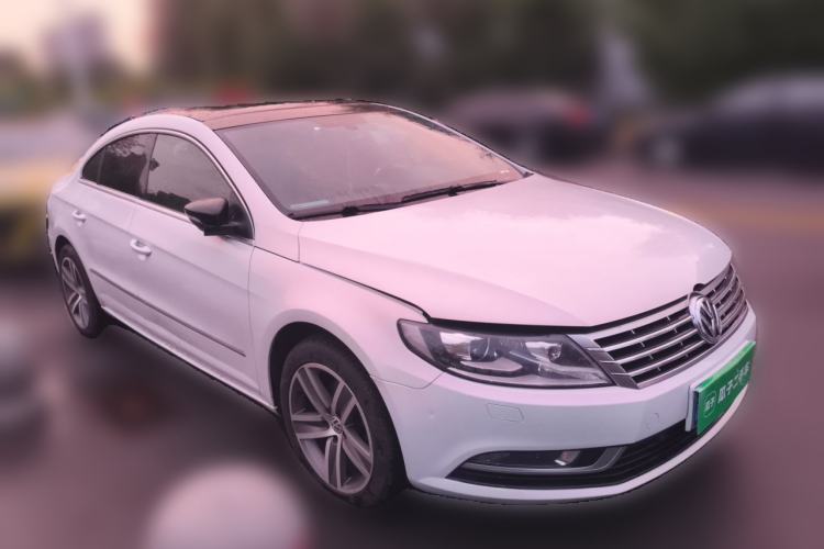 Used Volkswagen FAW-Volkswagen CC 2013 2.0 TSI Luxury Model Front Right 45 Deg