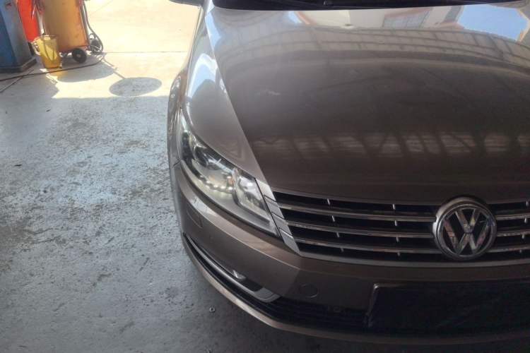 Used Volkswagen FAW-Volkswagen CC 2013 1.8TSI Luxury Model Right Front Headlight