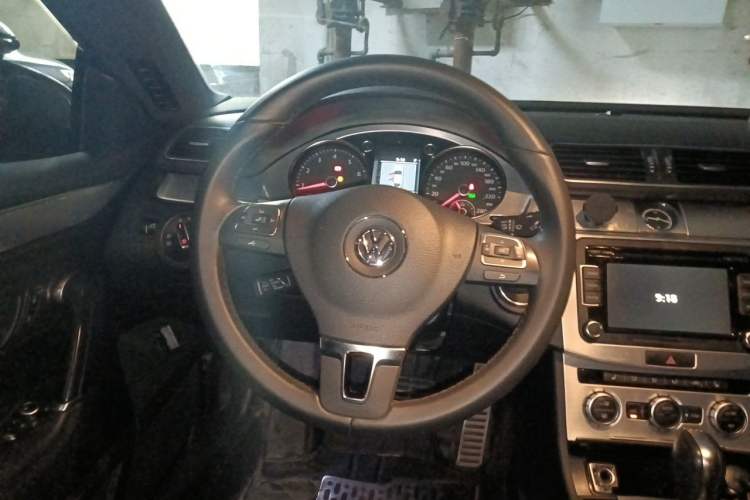 Used Volkswagen FAW-Volkswagen CC 2013 1.8TSI Luxury Model Steering Wheel
