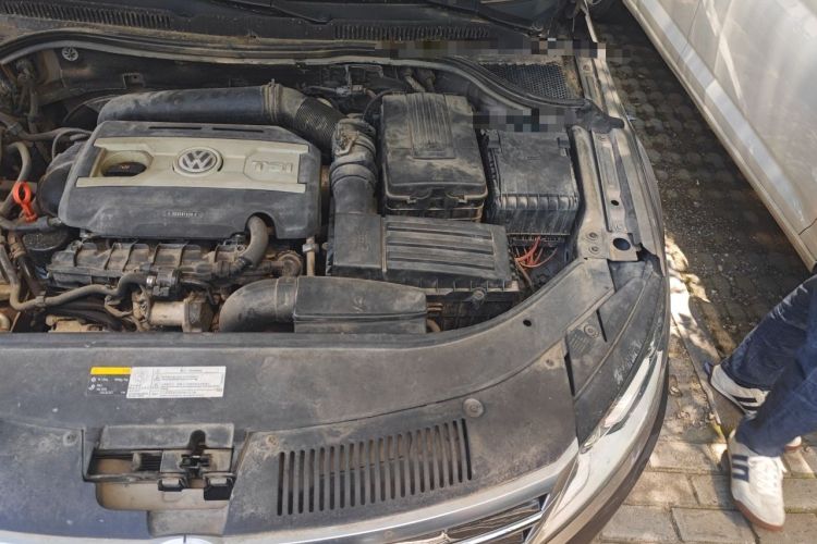 Used Volkswagen FAW-Volkswagen CC 2013 1.8TSI Luxury Model Engine Bay Left