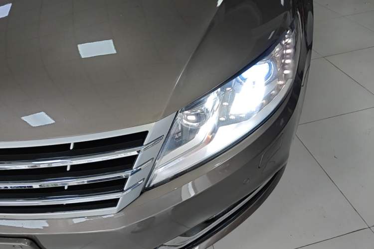 Used Volkswagen FAW-Volkswagen CC 2013 1.8TSI Luxury Model Left Front Headlight