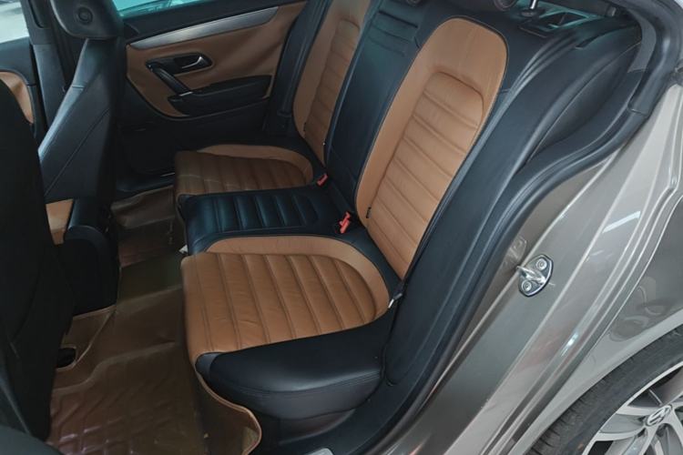 Used Volkswagen FAW-Volkswagen CC 2013 1.8TSI Luxury Model Left Rear Seat