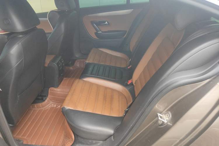 Used Volkswagen FAW-Volkswagen CC 2013 1.8TSI Luxury Model Left Rear Seat