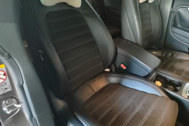 Used Volkswagen FAW-Volkswagen CC 2013 1.8TSI Luxury Model Right Front Seat