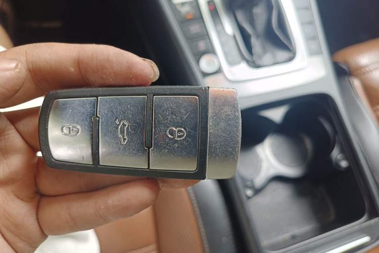 Used Volkswagen FAW-Volkswagen CC 2013 2.0 TSI Ultimate Model Vehicle Key