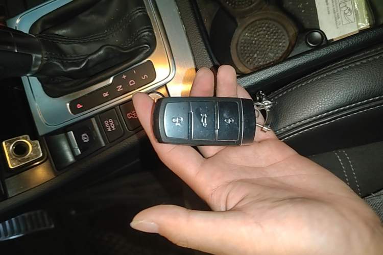 Used Volkswagen FAW-Volkswagen CC 2013 1.8TSI Luxury Model Vehicle Key