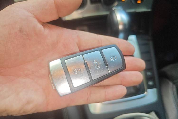 Used Volkswagen FAW-Volkswagen CC 2013 1.8TSI Luxury Model Vehicle Key