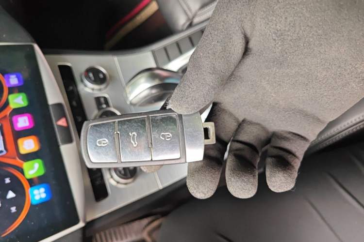 Used Volkswagen FAW-Volkswagen CC 2013 1.8TSI Prestige Model Vehicle Key