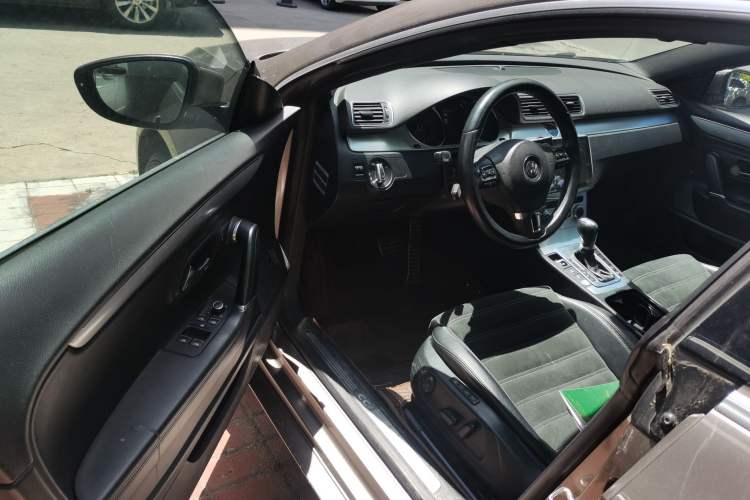 Used Volkswagen FAW-Volkswagen CC 2013 2.0 TSI Luxury Model Driver Seat
