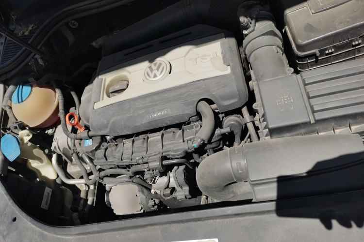 Used Volkswagen FAW-Volkswagen CC 2013 2.0 TSI Luxury Model Engine Bay