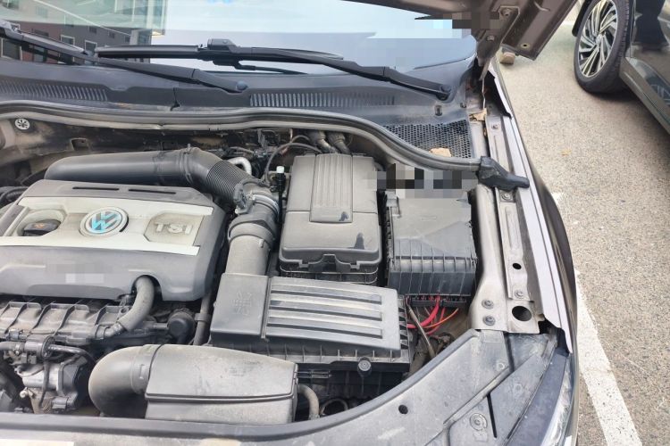 Used Volkswagen FAW-Volkswagen CC 2013 1.8TSI Luxury Model Engine Bay Left