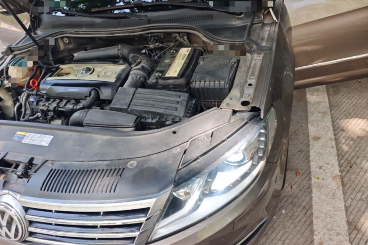 Used Volkswagen FAW-Volkswagen CC 2013 2.0 TSI Ultimate Model Engine Bay Left