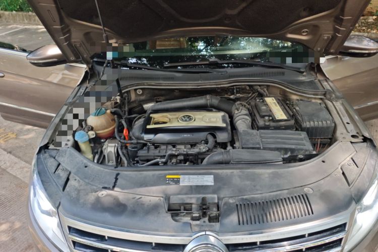Used Volkswagen FAW-Volkswagen CC 2013 2.0 TSI Ultimate Model Engine Bay
