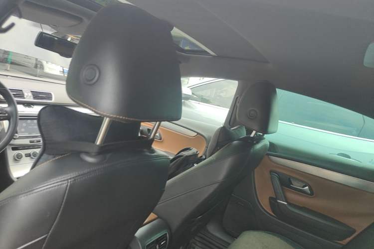 Used Volkswagen FAW-Volkswagen CC 2013 2.0 TSI Luxury Model Headliner