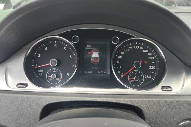 Used Volkswagen FAW-Volkswagen CC 2013 2.0 TSI Luxury Model Instrument Cluster