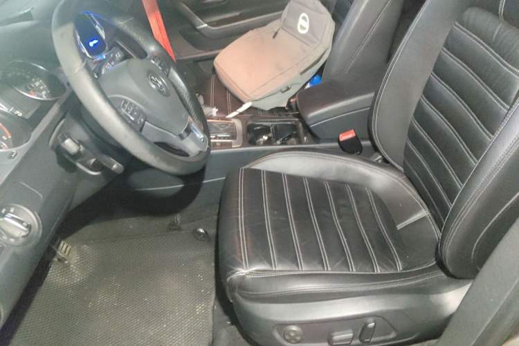 Used Volkswagen FAW-Volkswagen CC 2013 1.8TSI Prestige Model Left Front Seat