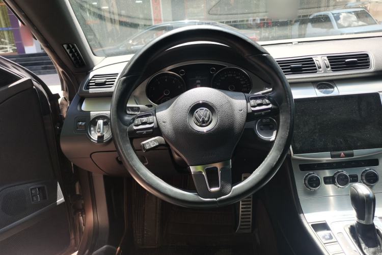 Used Volkswagen FAW-Volkswagen CC 2013 2.0 TSI Luxury Model Steering Wheel