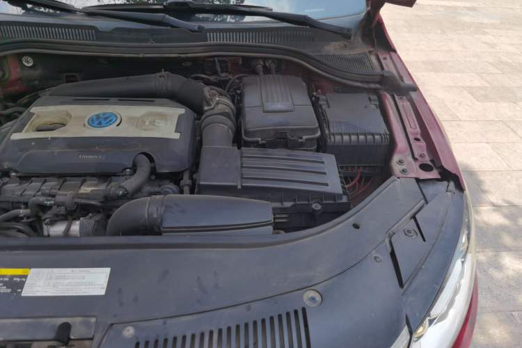 Used Volkswagen FAW-Volkswagen CC 2013 1.8TSI Prestige Model Engine Bay Left