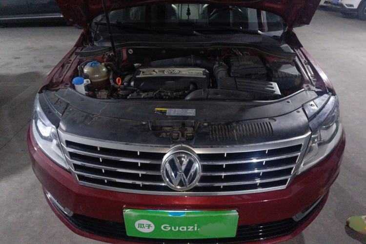 Used Volkswagen FAW-Volkswagen CC 2013 1.8TSI Prestige Model Engine Bay