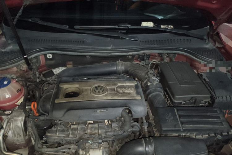 Used Volkswagen FAW-Volkswagen CC 2013 2.0 TSI Luxury Model Engine Bay