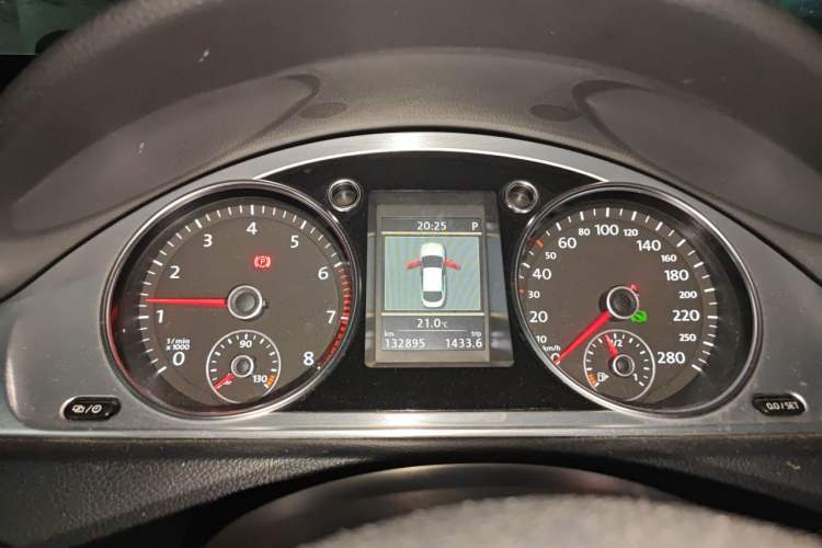 Used Volkswagen FAW-Volkswagen CC 2013 1.8TSI Luxury Model Instrument Cluster