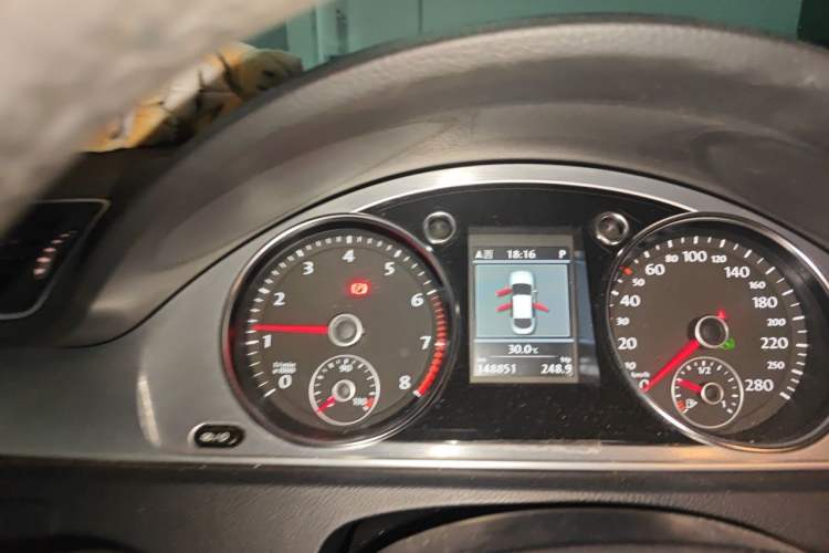 Used Volkswagen FAW-Volkswagen CC 2013 1.8TSI Luxury Model Instrument Cluster