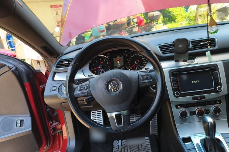 Used Volkswagen FAW-Volkswagen CC 2013 2.0 TSI Luxury Model Steering Wheel