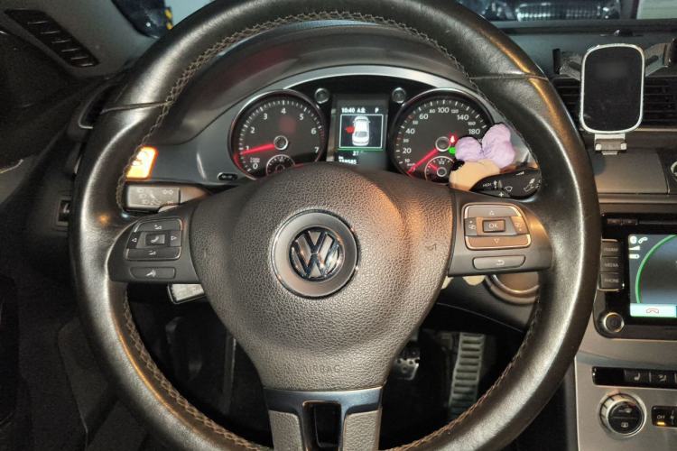 Used Volkswagen FAW-Volkswagen CC 2013 2.0 TSI Luxury Model Steering Wheel