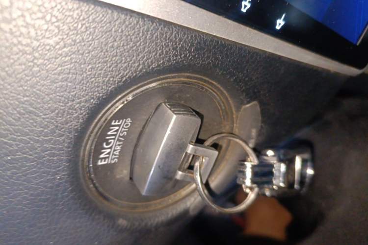 Used Volkswagen FAW-Volkswagen CC 2013 1.8TSI Prestige Model Vehicle Key