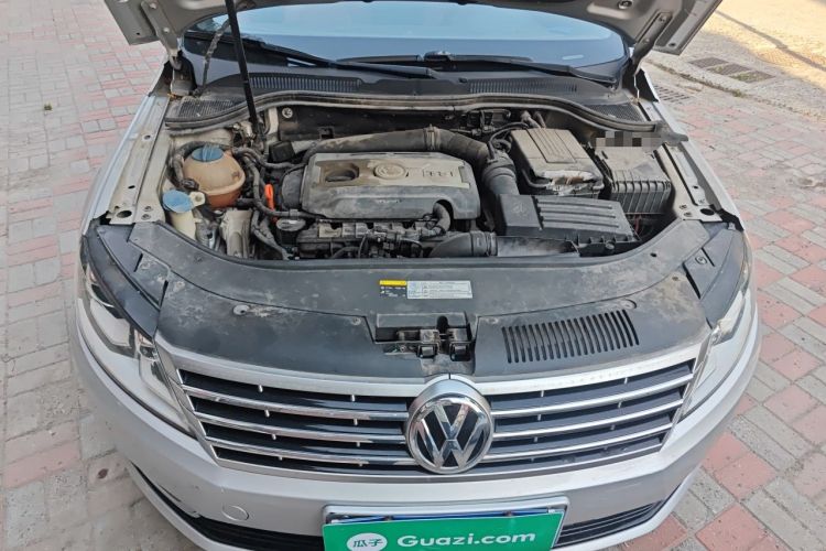 Used Volkswagen FAW-Volkswagen CC 2013 1.8TSI Luxury Model Engine Bay