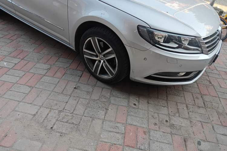 Used Volkswagen FAW-Volkswagen CC 2013 1.8TSI Luxury Model Right Front Wheel Hub